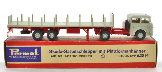 UNBESPIELT MIT BOX, Permot Skoda, Sattelschlepper, grau, 1:87, DDR, TOP ZUSTAND