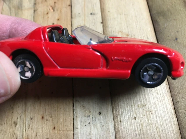 Maisto Dodge Viper 1992 1997 RT/10 Red 1:64 die cast China good condition
