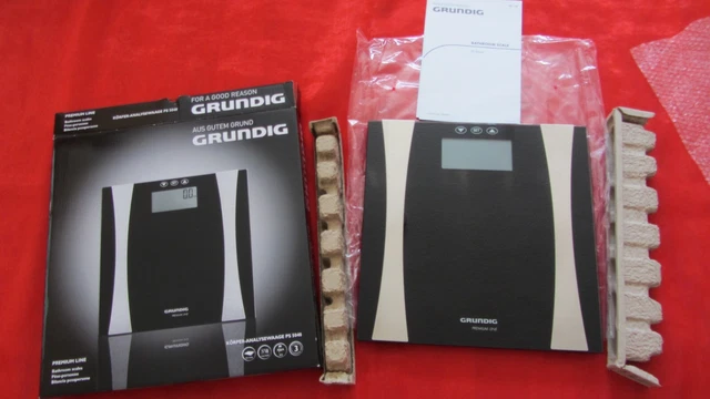 Körperfett Analyse Waage - Grundig + VARTA  Batterien ! (neuwertig)