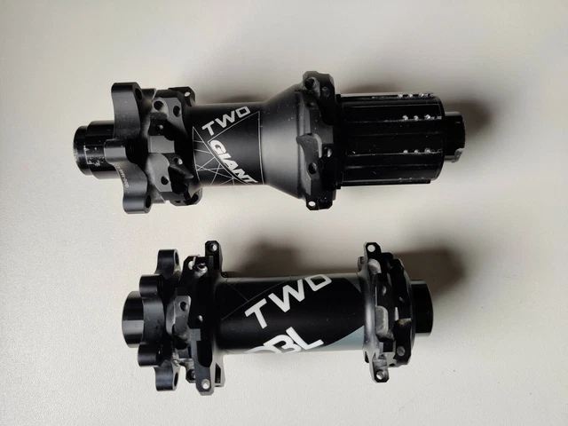 Moyeux DT Swiss 350 VTT - Avant 110x15mm Boost - 28 Trous - Neuf