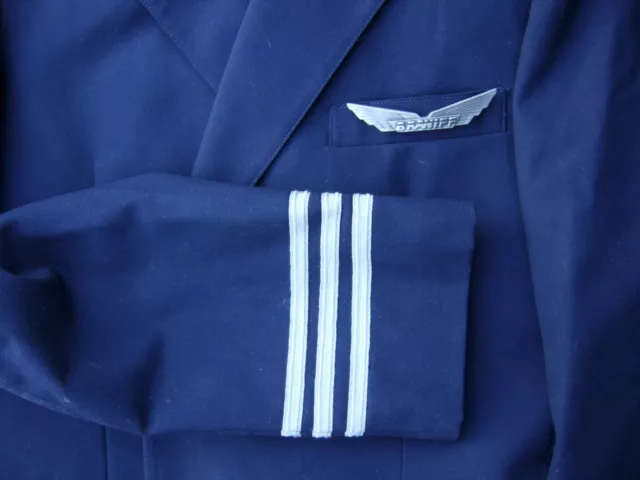 Braniff Airlines 1st Officer / Pilot Uniform and Wing -