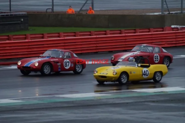 Photo  Mark Ashworth's 1963 Tvr Grantura (#87) Ray Low's 1960 Elva Courier (#140