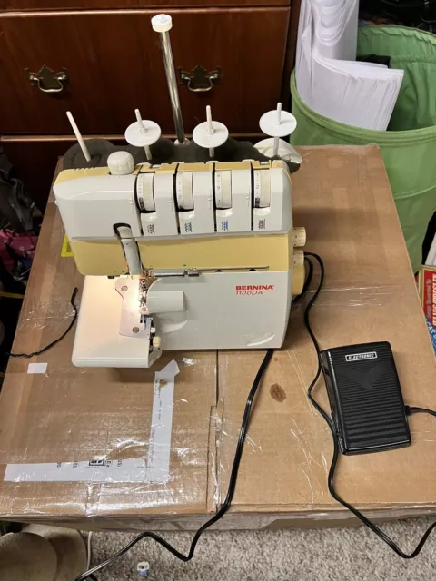 Bernina 1100DA Overlocker/Serger Bernina 1100DA Overlocker/Serger