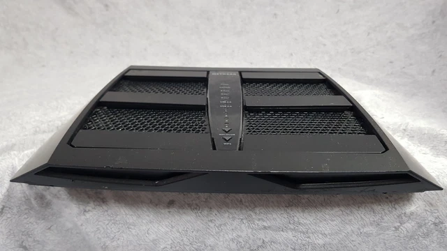 Netgear R8000P Nighthawk X6S AC3200 1300 Mbps router wireless CA con alimentatore 4