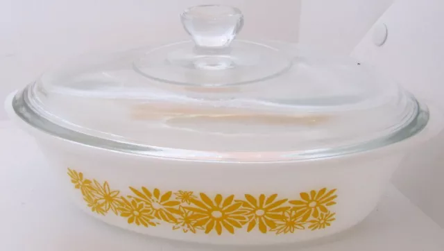 Vintage Glasbake J-235 Milk Glass Yellow Daisy 1 Qt Oval Casserole Dish w/ Lid