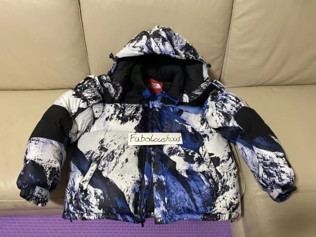 DS New Supreme The North Face Mountain Parka Medium M FW17 2017 AUTHENTIC  TNF