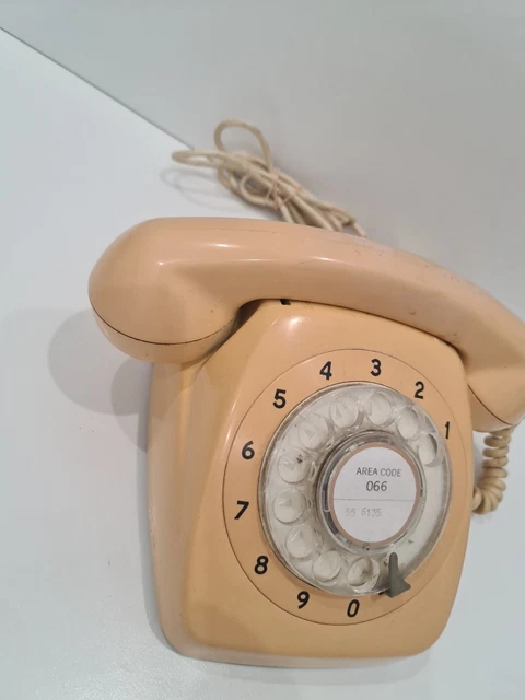 Telecom Pmg VINTAGE RETRO LATE 1960's TELEPHONE PLASTIC ROTARY DIAL TELECOM PMG $49 ...