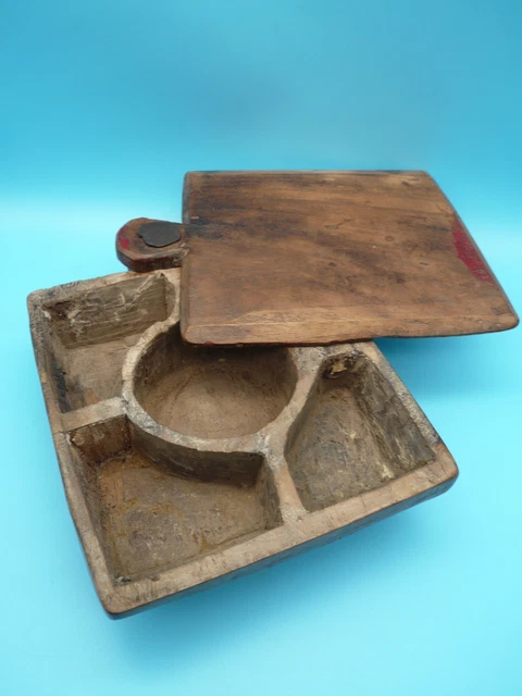 Ancienne boite a épices en bois / Inde