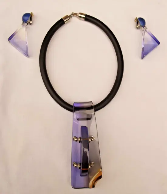 parure collier et boucles d'oreilles créateur en plexiglas moderniste année 2000