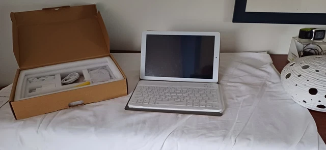 Tablette 2 En Une 10 Pouces Marque Duodu Acces Reseau Nnn