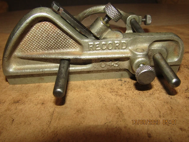 Vintage "Record" No043 rebate plane carpenter 2