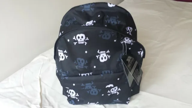  Brand new Tresspass Backpack 18L skull design, for school, gym or sleepover