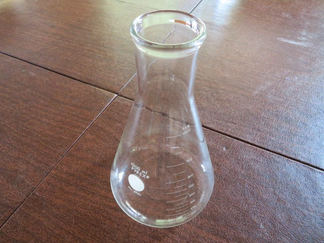 Corning Pyrex Graduated 1000ml Flask No. 4980