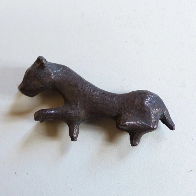 TRES ANCIENNE FIGURINE AMULETTE en BRONZE LIONNE PANTHERE EPOQUE ROMAINE GREC ?