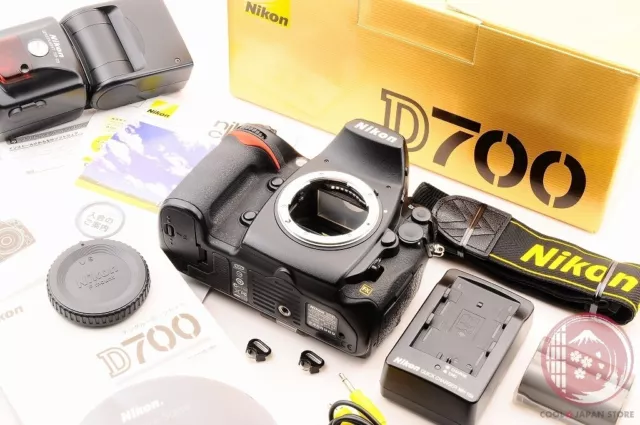[ 15476 shots MINT+ in Box w/ Flash] Nikon D700 12.1MP Digital SLR FX Japan C766