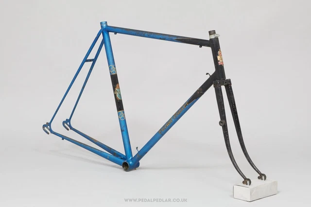 57 cm frame 2025