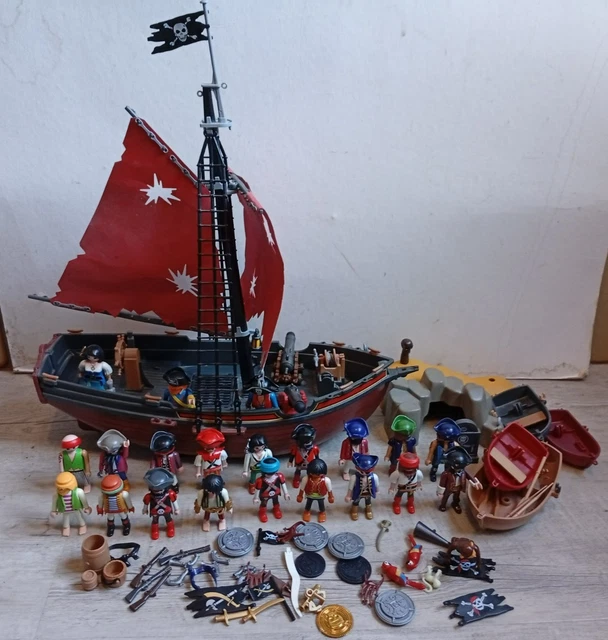 Lot De Playmobil Vrac - Maison, Commissariat, Piscine, Bateau, Voiture, Quad