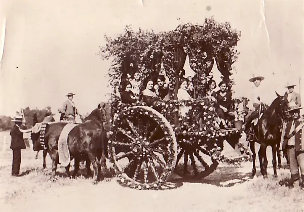 Oxen Floral Cart Spain Peasant Girls Sevilla char B�uf Ox cavaliers Photo 1920'