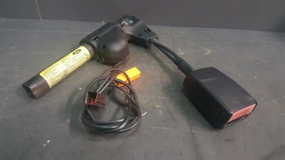 boucle attache ceinture de securité AVANT   ARO 10 de 1996 