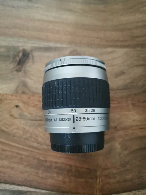 Nikon AF NIKKOR 28-80mm F3.5/5.8 + Objectif NIKON Af NIKKOR 70-300mm f4/5.6 3