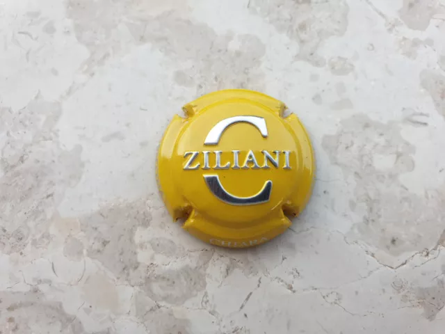 capsula capsule di spumante Lombardia ZILIANI CHIARA serie in rilievo