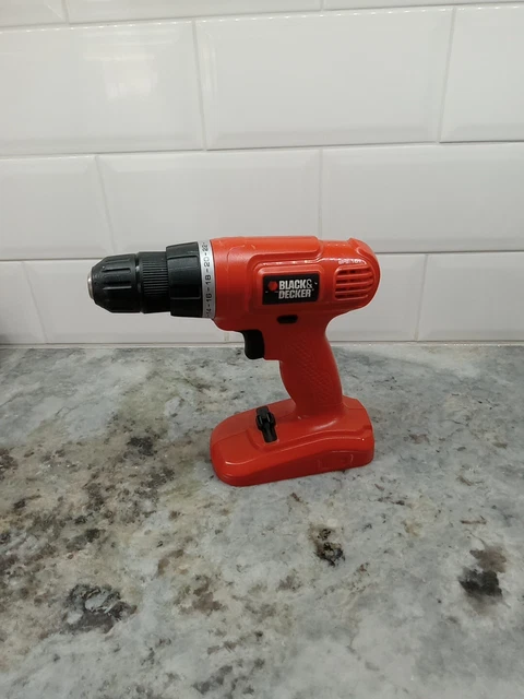 BLACK AND DECKER GC1800 18V DC Drill 10mm With Battery $8.67