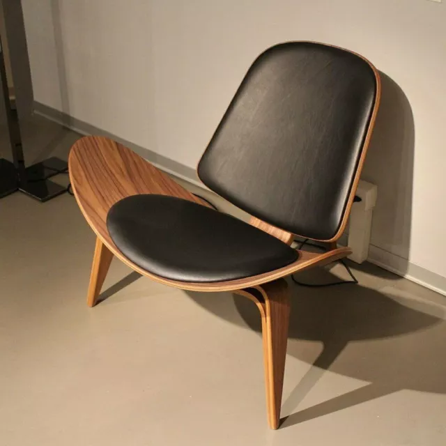 Mid-Century Modern Shell Chair Hans Wegner Tripod Design Leather Lounge Chair