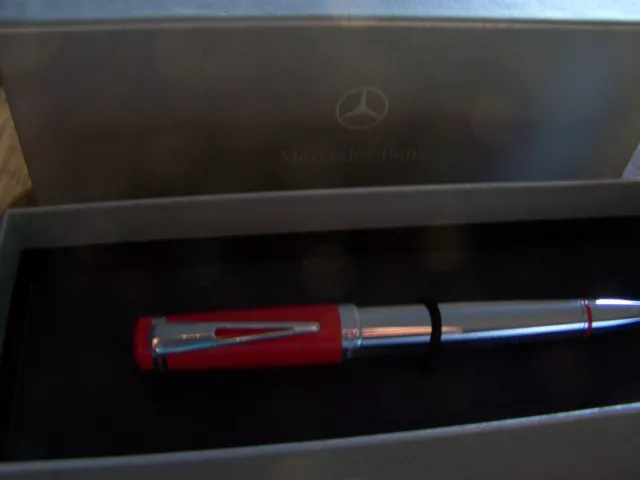 edler Metall Kugelschreiber von Mercedes Benz verchromt/rot