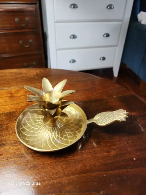 Vintage ~[ 6-1/2" ]~  Solid Brass Candle Holder With Handle~ ~PINEAPPLE DESIGN!!