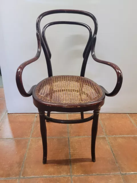 Ancien Fauteuil De Bistrot Hoffman en bois courbé, livraison possible.