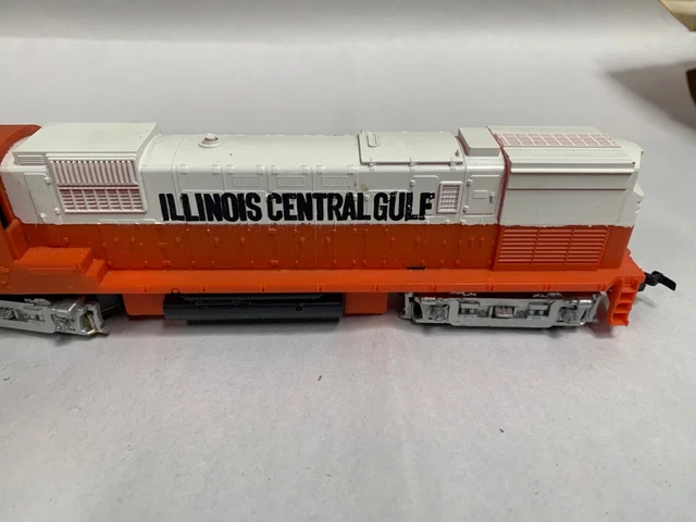 Vtg HO Tyco ICG Illinois Central Gulf Alco 430 Diesel Engine & Caboose (A12) 11