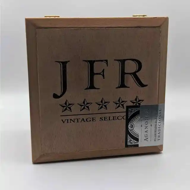 2022 JFR Titan Clasp Wooden Cigar Box Nicaragua EMPTY