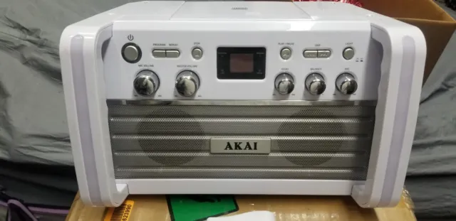 AKAI KS-213 CD+G KARAOKE Machine Party System AUX IN & A/V OUT White-FREE SHIP!!