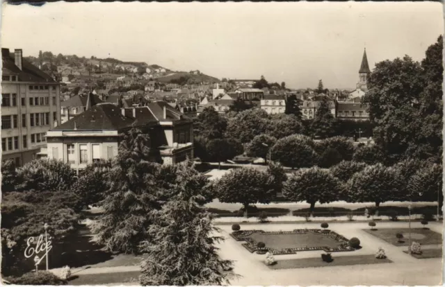 CPA Brive Les Jardins et la Poste FRANCE (1051258)