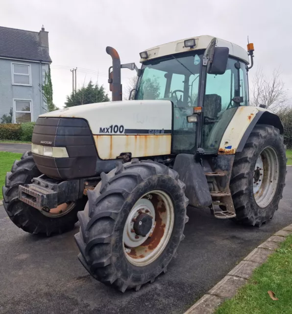 CASE IH MX100 Tractor 2