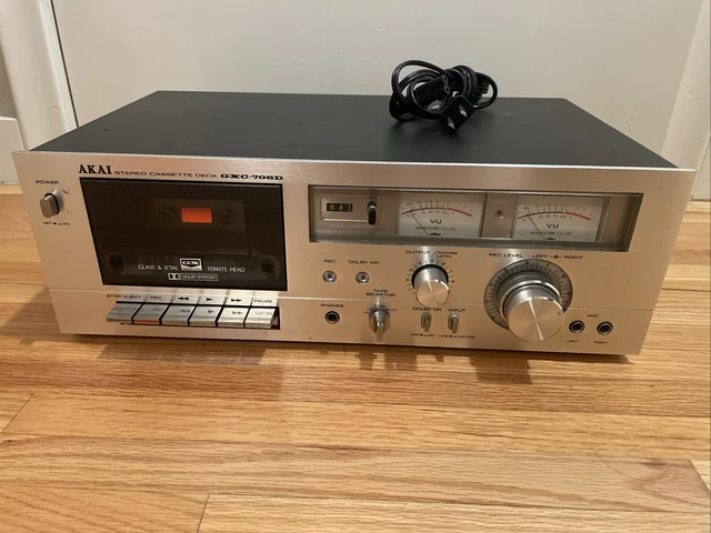 ポータブルプレーヤー Akai cassette deck gxc-706d Akai GXC-706D Vintage Cassette Deck Nice condition - Fully