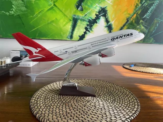 Maquette QANTAS Airbus 380 A380 Résine 1/160