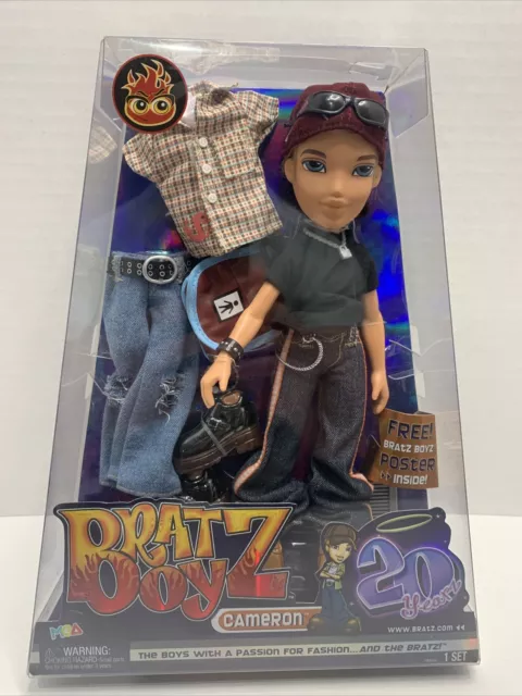 BRATZ BOYZ * DYLAN * Nu-Cool * 2 Complete Outfits * NEW IN BOX * Damaged  Box