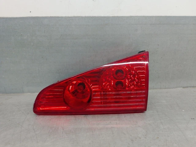 Feu Arrière Droit D'occasion - Pour PEUGEOT 607 PHASE 2 (2.7 HDI) - Réf. 6351N2 - Garantie 12 Mois