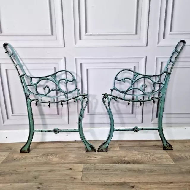 Reclaimed Vintage Decorative Ornate Cast Iron Metal Garden Bench Seat Ends