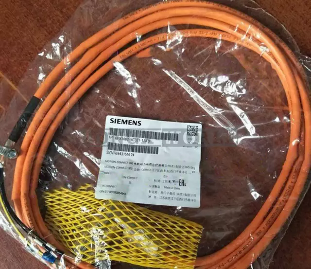 One Siemens V90 power cable 6FX3002-5CL01-1AF0 5m NEW