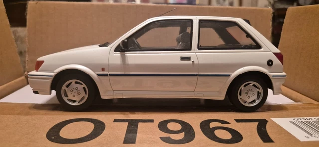 Otto 1/18 – Ford Fiesta XR2i 1989 Blanche – Modèle Résine NEUF