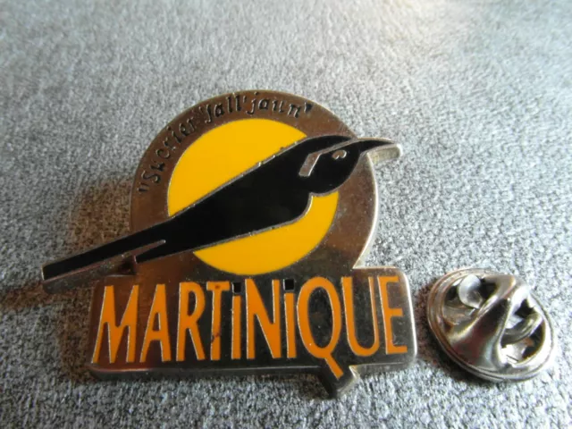 Rare Pins Pin's - Martinique - Sucrier Jall Jaun - Oiseau - Caraibes - Ile *Ef*