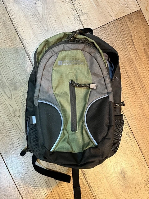 MOUNTAIN WAREHOUSE MERLIN 12l Backpack. Small daypack with laptop compartment 0.99 PicClick UK