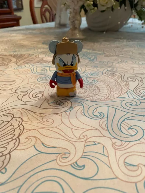 DISNEY VINYLMATION 3" HOLIDAY 2016 EACHEZ DONALD DUCK Common