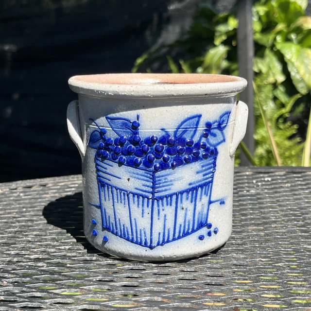 SALMON FALLS STONEWARE Blueberry Basket Crock / Bean Pot w/ Lid