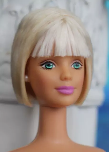 Nude Blonde Bob Hair Mackie Face Barbie Doll Tnt Blue Green Eyes Dbox