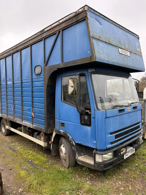 horsebox 7.5 ton living