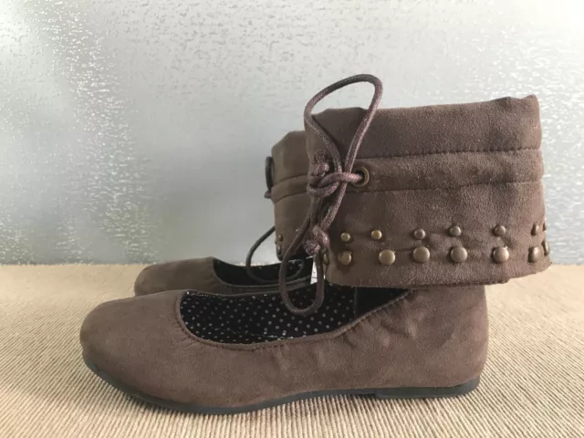 BNWT Little Girls Sz 7 Rivers Doghouse Brown Suede Look Ankle Cuff Flat Shoes