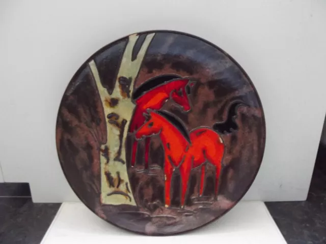 (230) Wandteller Keramik Fohlen Pferde signiert H.L. Durchmesser ca. 36,5 cm